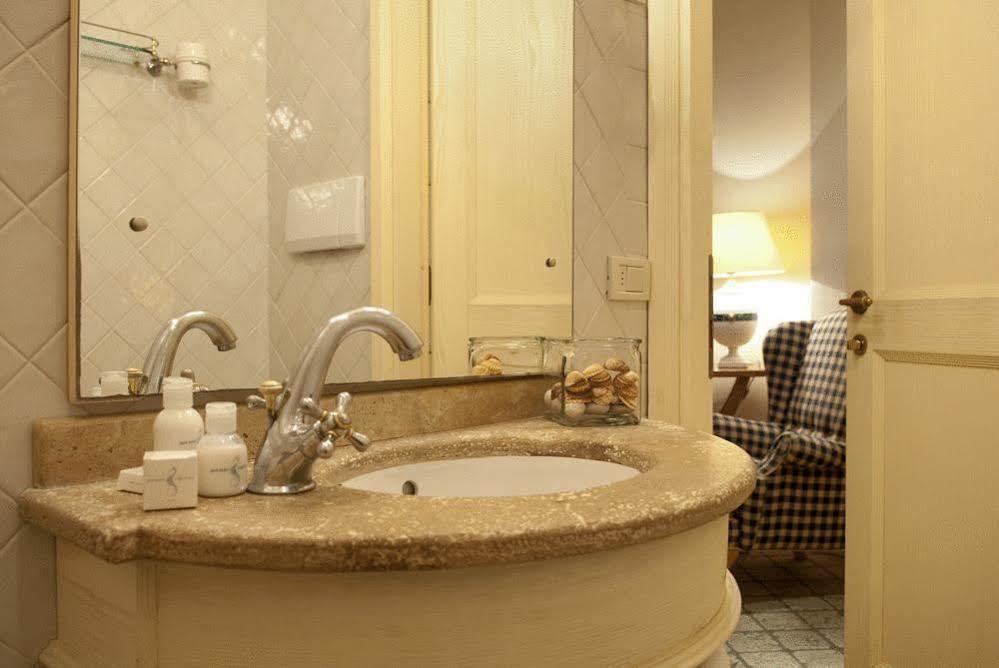 Park Hotel Zibellino 카스틸리오네 델라 페스카이아 외부 사진